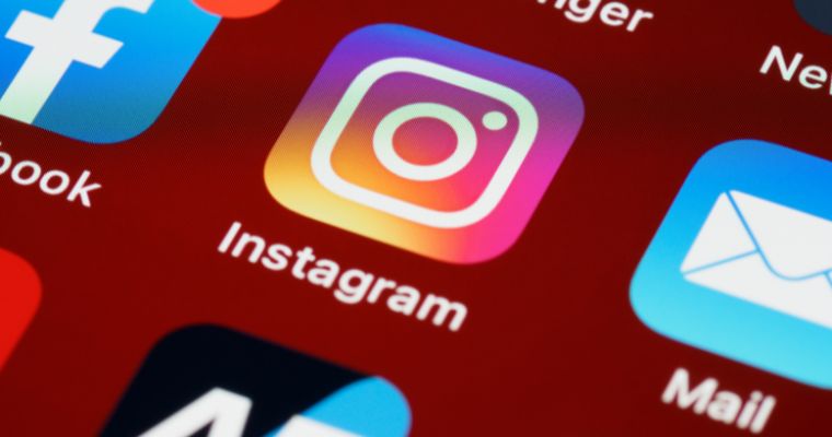 Why Instagram is Not Working on Wi-Fi But Working on Mobile Data?